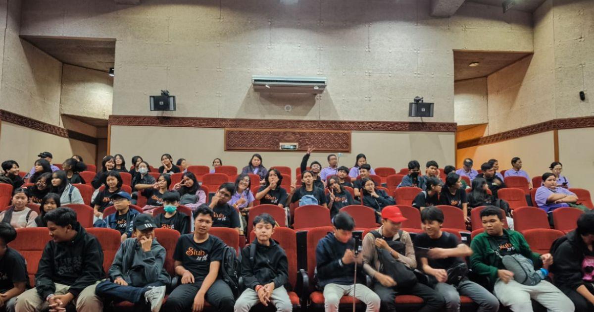 Outing Class Bilingual ke Museum Geopark Batur