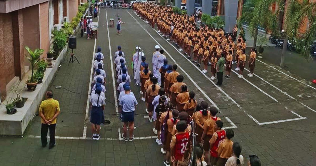 PERGANTIAN PENGURUS OSIS SMP (SLUB) SARASWATI 1 DENPASAR MASA BAKTI 2025/2026