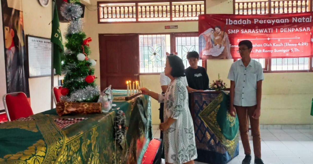 Perubahan oleh Kasih : Perayaan Natal Bersama di SMP (SLUB) Saraswati 1 Denpasar
