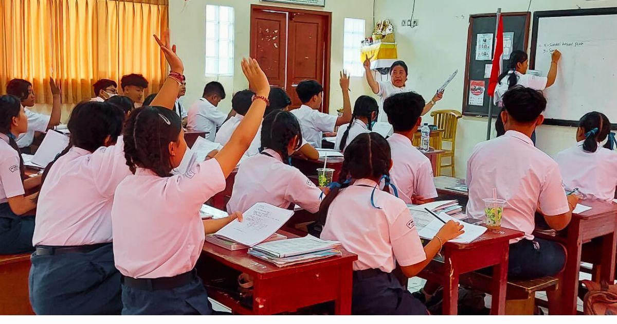 Supervisi Akademik Berpanduan Fitur Pengelolaan Kinerja Platform Merdeka Mengajar (PMM) Periode Juli-Desember 2024 di SMP (SLUB) Saraswati 1 Denpasar